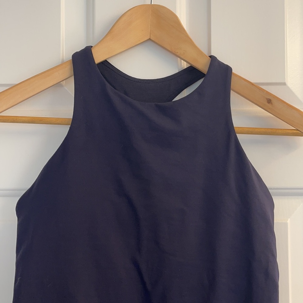 Lululemon navy top